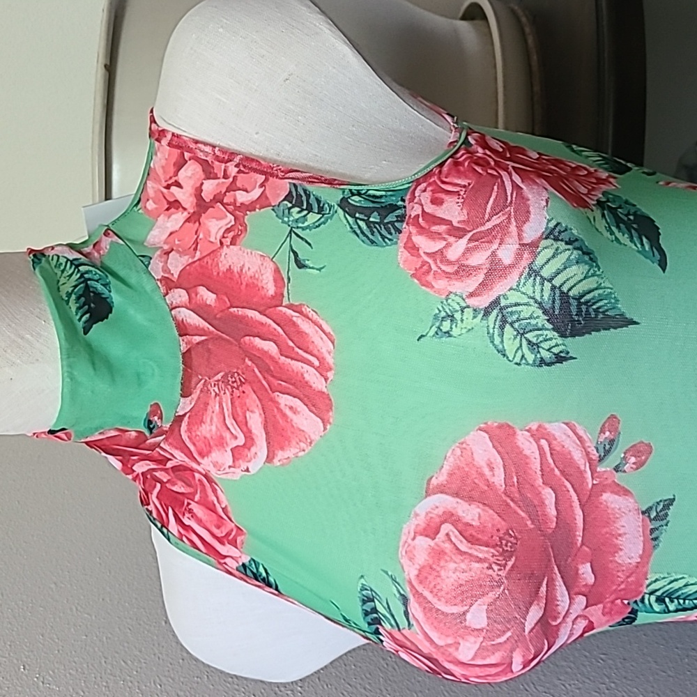 NWT AFRM Floral Print Mesh Bodysuit Size XS🌹 - Picture 2 of 5